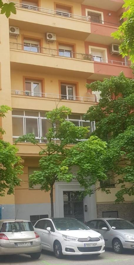 Hostal Vara Мадрид Екстер'єр фото
