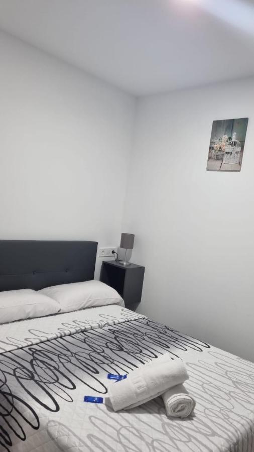 Hostal Vara Мадрид Екстер'єр фото