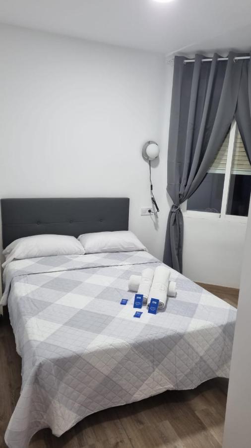 Hostal Vara Мадрид Екстер'єр фото