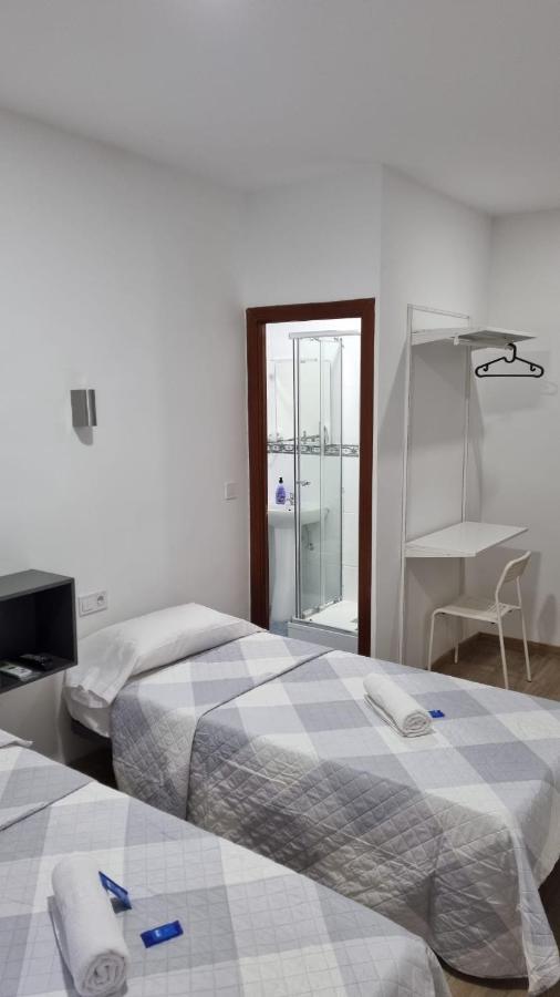 Hostal Vara Мадрид Екстер'єр фото