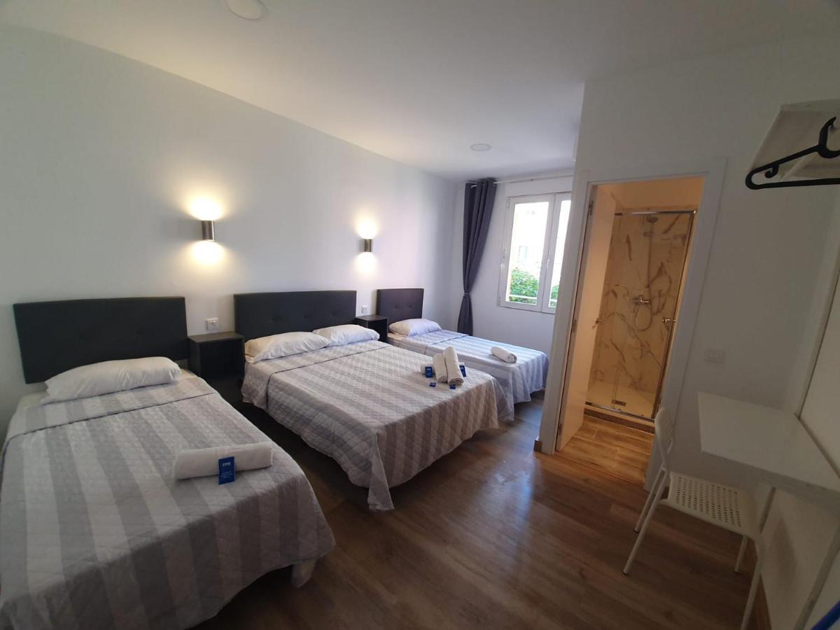 Hostal Vara Мадрид Екстер'єр фото